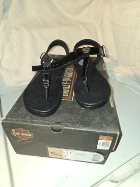 Harley-Davidson Women's Black T-Strap Sandals